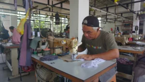 Hijab Hauri - Alumni Kampus Umar Usman
